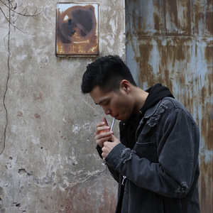 公交车色情网片videossexo
